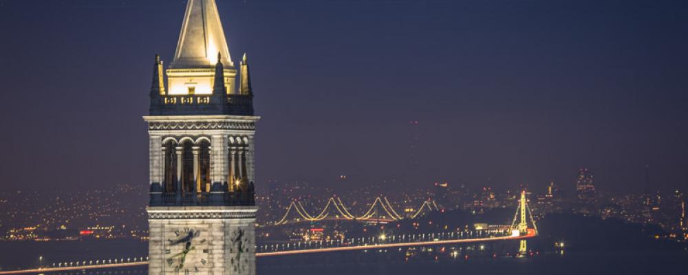 Berkeley bell tower at night